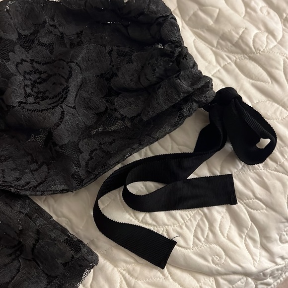 Zara gray blouse with flowers - Picture 3 of 5